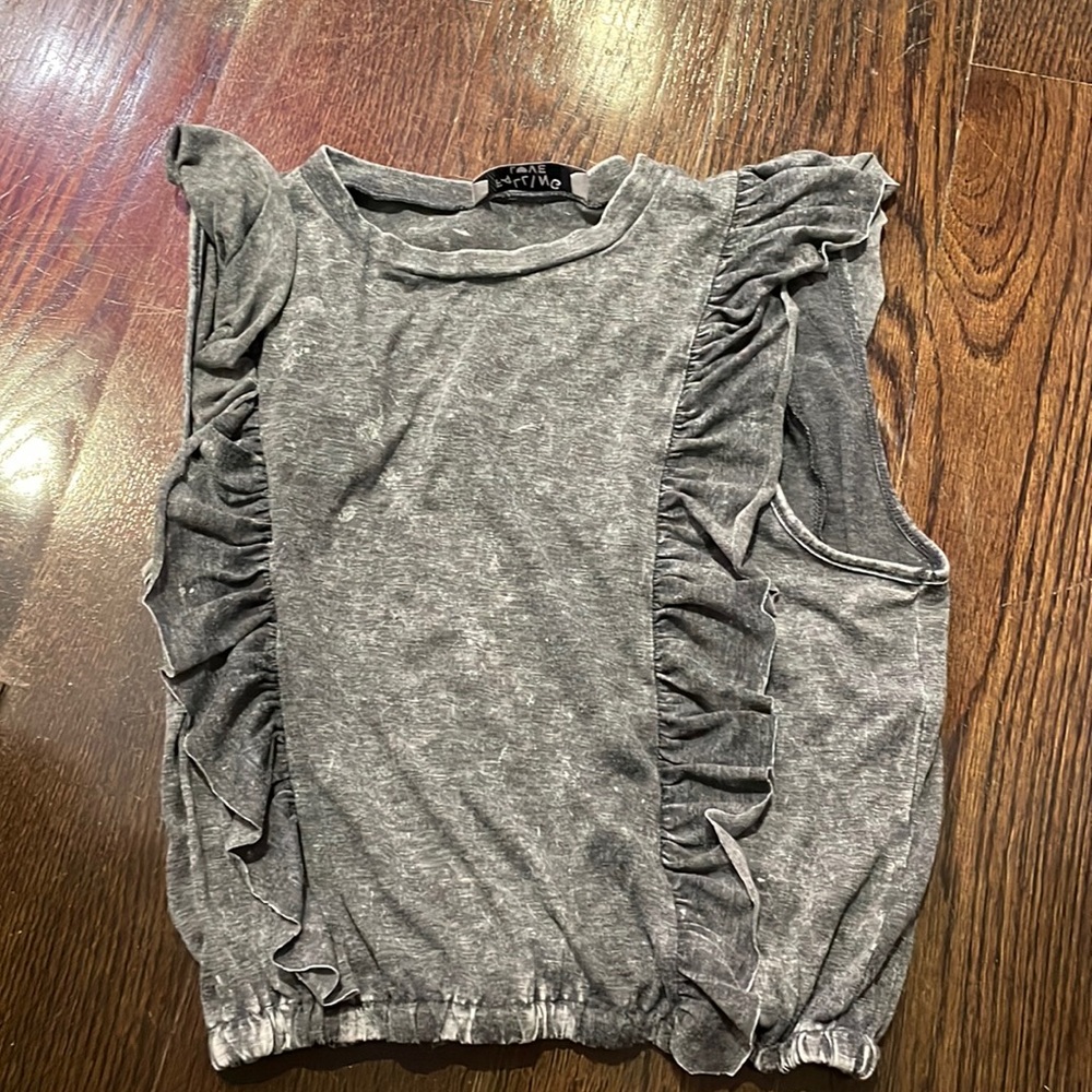 Falling Love tank top with ruffles on the sides and elastic on the bottom